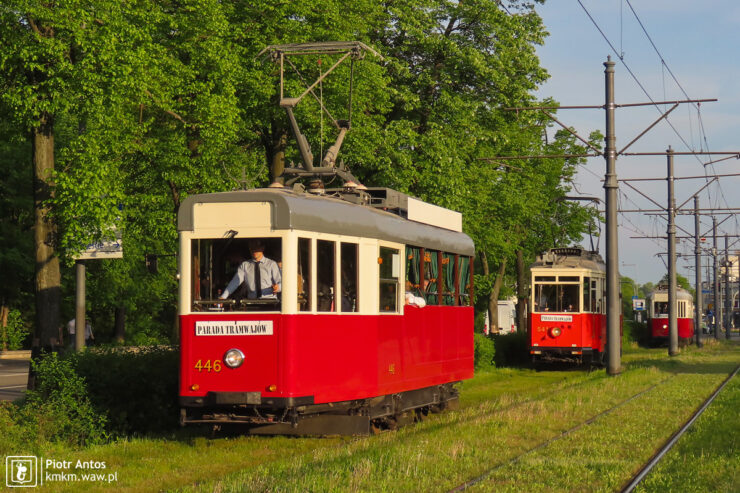 Wyjątkowy tramwaj kabriolet (zbudowany z wagonu typu K) z orkiestrą tramwajową na pokładzie