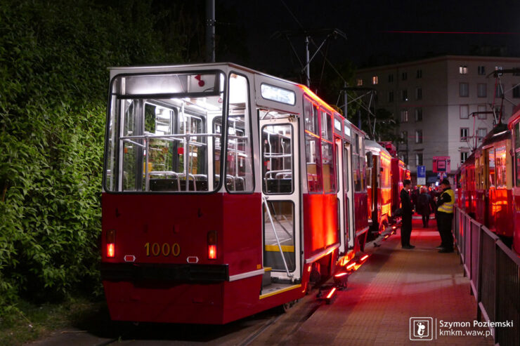 biało-czerwony tzw. szybkowiec był najmłodszym tramwajem na wystawie